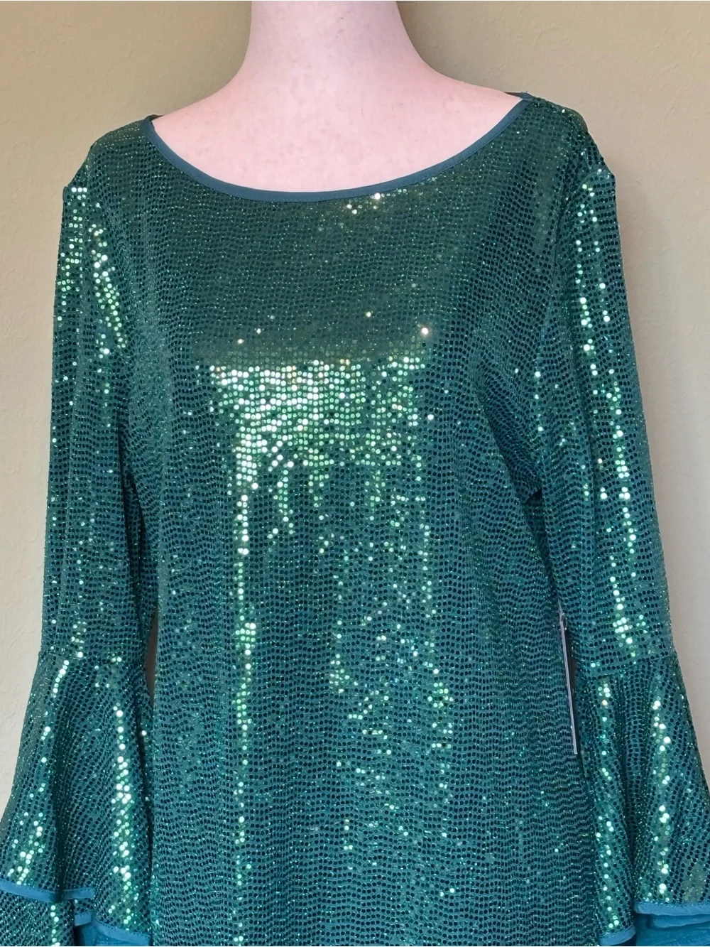 Vince Camuto Emerald Green Sequin Bell Sleeve Top